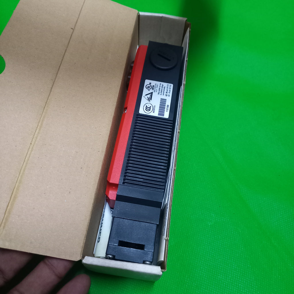 Side view inside the box of TP3-4141A024SEM4AS1 (Order no. 088256)