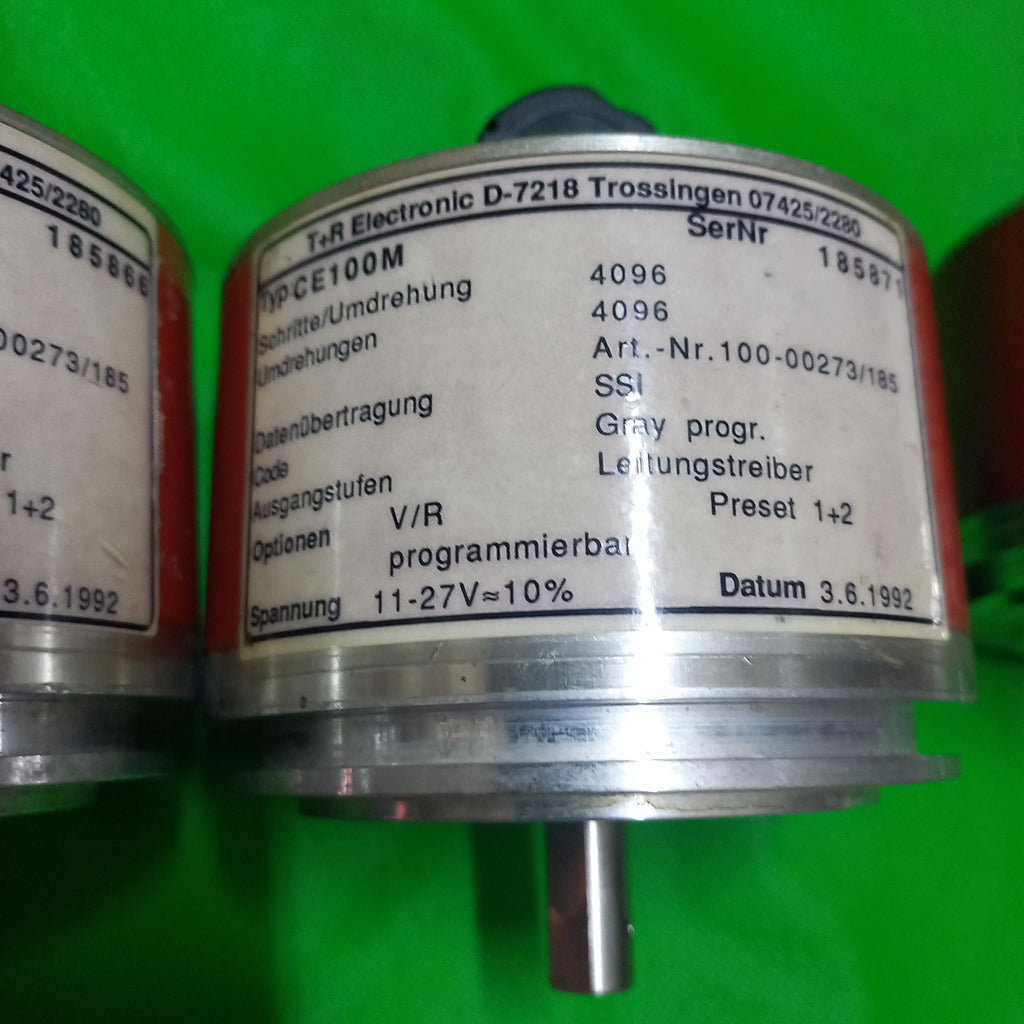 T+R Electronic CE-100-M ; CE-1OO-M ; CE 100M CE 1OOM CE100M CE1OOM 4096 Umdrehungen Drehgeber Encoder

Art. Nr. 100-00273/185 

SSI / Gray programmable Option: VR preset 1+2 ; 11-27Volts


