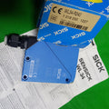 Box sticker and front face where specification sticker are of WL34R240 ; ID 1 019250 ; W34 Series, Photoelectric retro-reflective sensor,