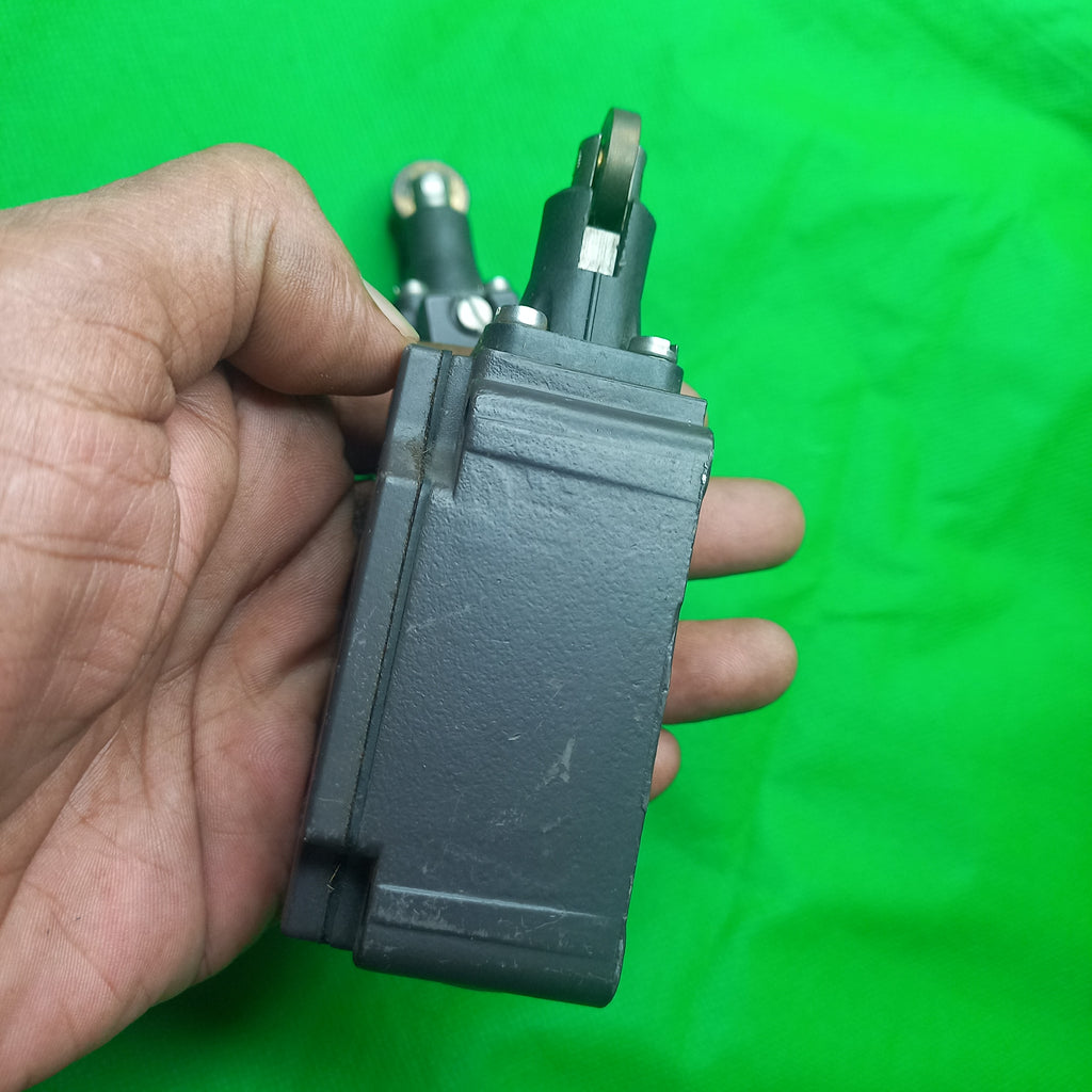 schmersal ZR33211Y 131054557 ZR 332-11Y 