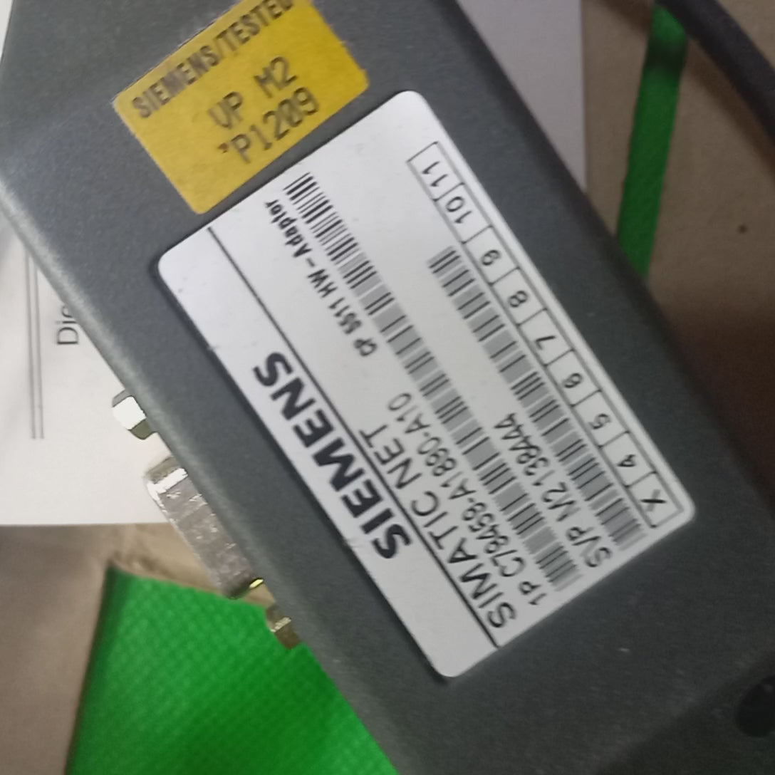 Video shows unboxing of Siemens Simatic NET; CP 5511, 6GK1551-1AA00 | E-Stand (Version) 05