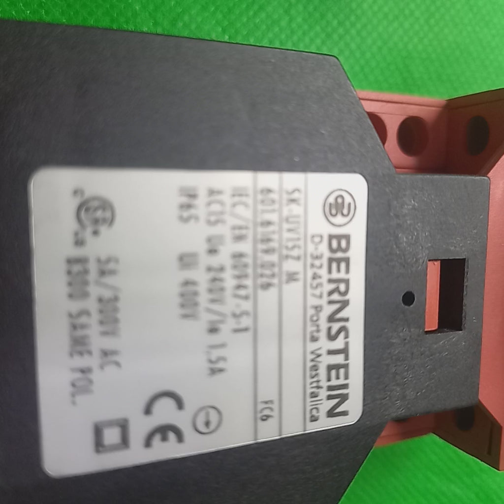  Video unboxing of Bernstein  Warner Electric - 601-6169-026  SK-UV15Z M SAFETY SWITCH  601.6169.026