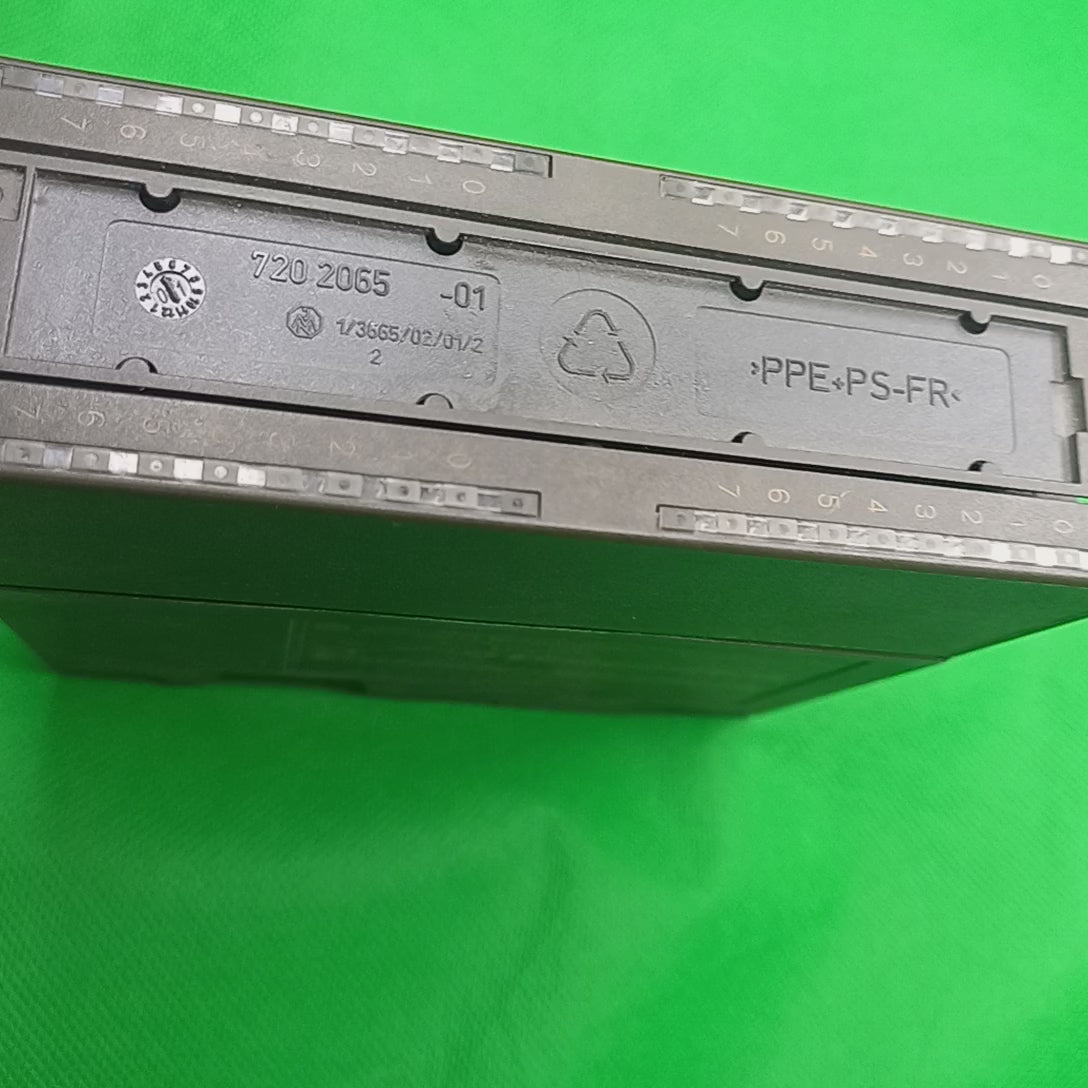 SIMATIC S7-300, digital output SM 322, isolated, 32 DO, 24 V DC, 0.5 A, 1x 40-pole, total current 4 A/group (16 A/module)
6ES7322-1BL00-0AA0
SM322, 32DO 24V DC, 0,5A