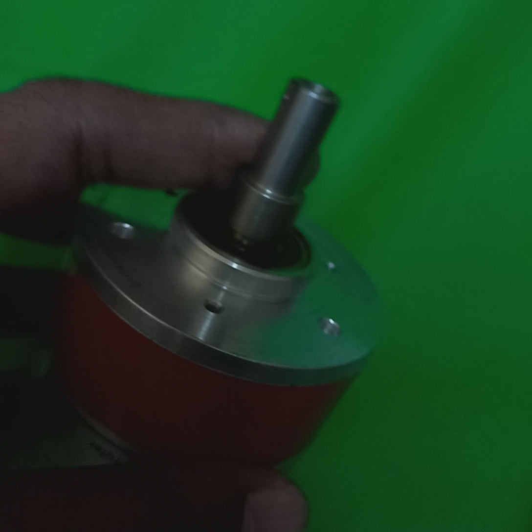 Video of unboxing of CE 65M Art. Number; 110-01654 Interbus - S/Binar
Schritte/ Umdrehung: Prog ( Max 4096)
Umdrehungen: Prog ( Max 4096)
Stebel./ Version:  -TR-ECE-Ti-D-0014/V001
Schnittstelle/ Code : Interbus - S/Binar
Ausgangspegel: RS422
 option: 
Set program 
Spannung: 11-27+/-10degrees