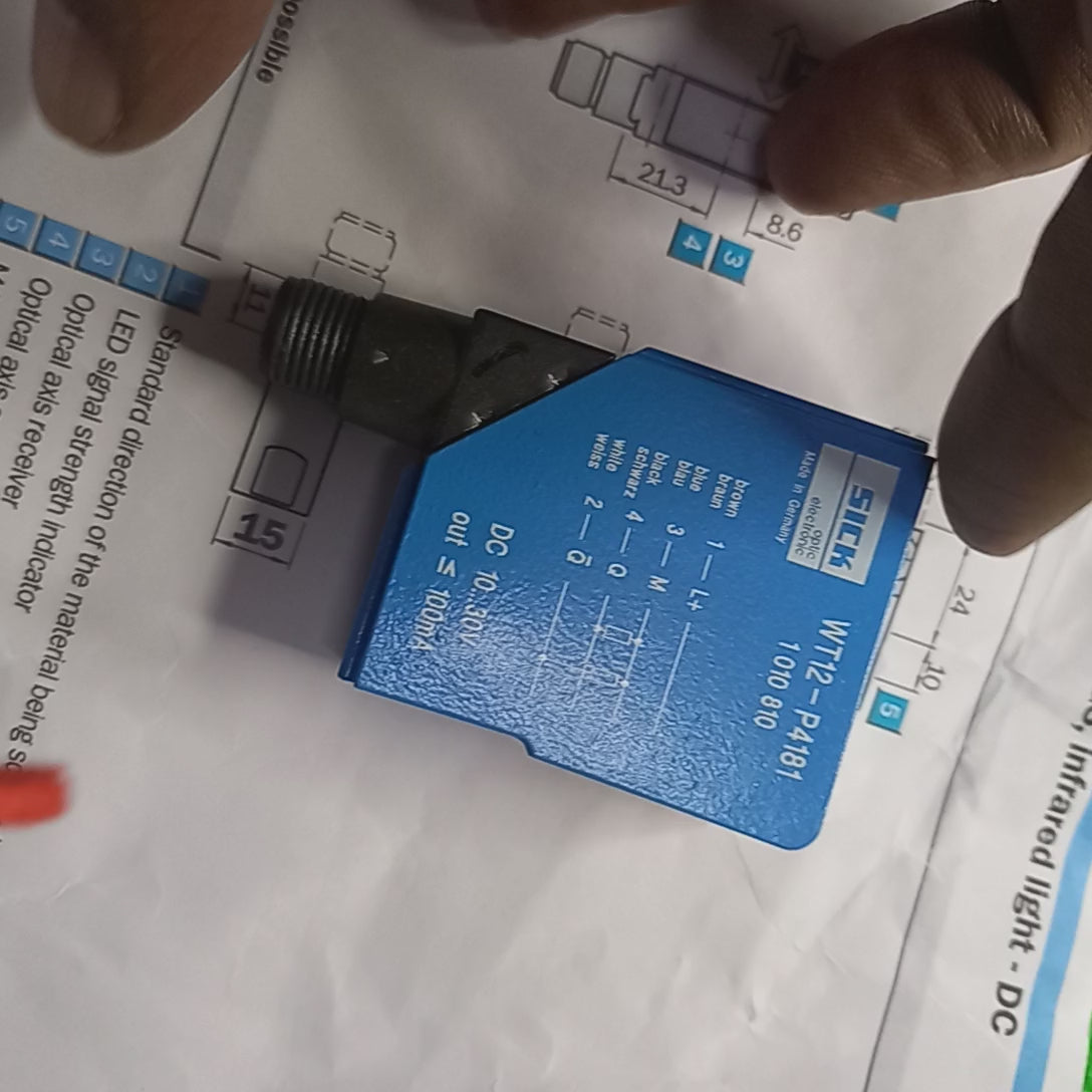 Video of specificaiton showing WT12-P4181, 1 010 810, Dc 10..30V, Photoelectric proximity sensor
Background suppression
20 mm ... 250 mm 
Switching output PNP
Switching mode Light/dark switching