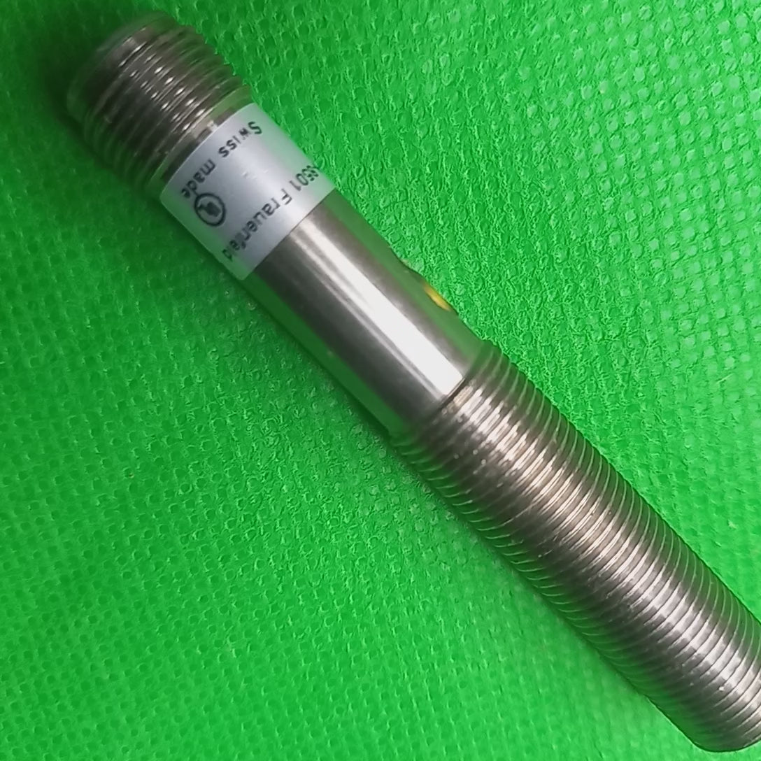 Video BAumer Capacitive sensor CFAM  12P1600S14 m12 
