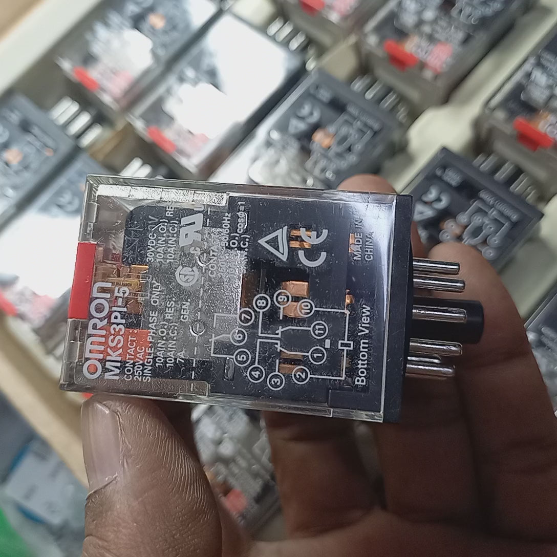 MKS3PI-5 AC230 RELAY, PLUG-IN, 11-PIN, 3POLE DOUBLE THROW, 10 A, MECH INDICATOR, TEST BUTTON, NON-STANDARD CONNECTIONS, 230 VAC