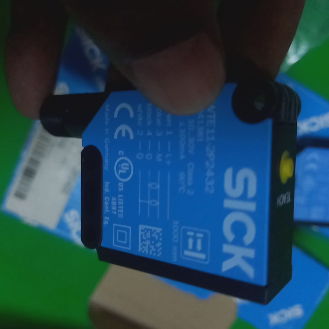 Feature video of Photoelectric proximity sensor, Energetic, WTE11-2P2432, 1041381