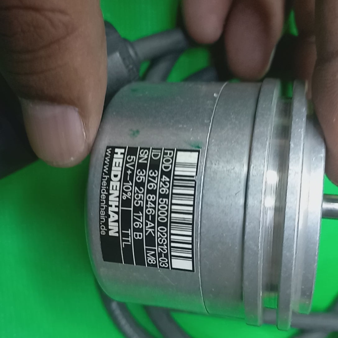 Video showing dimensional features and SPecification sticker of TTL Encoder ROD 426 5000 02S12-03 with Cable