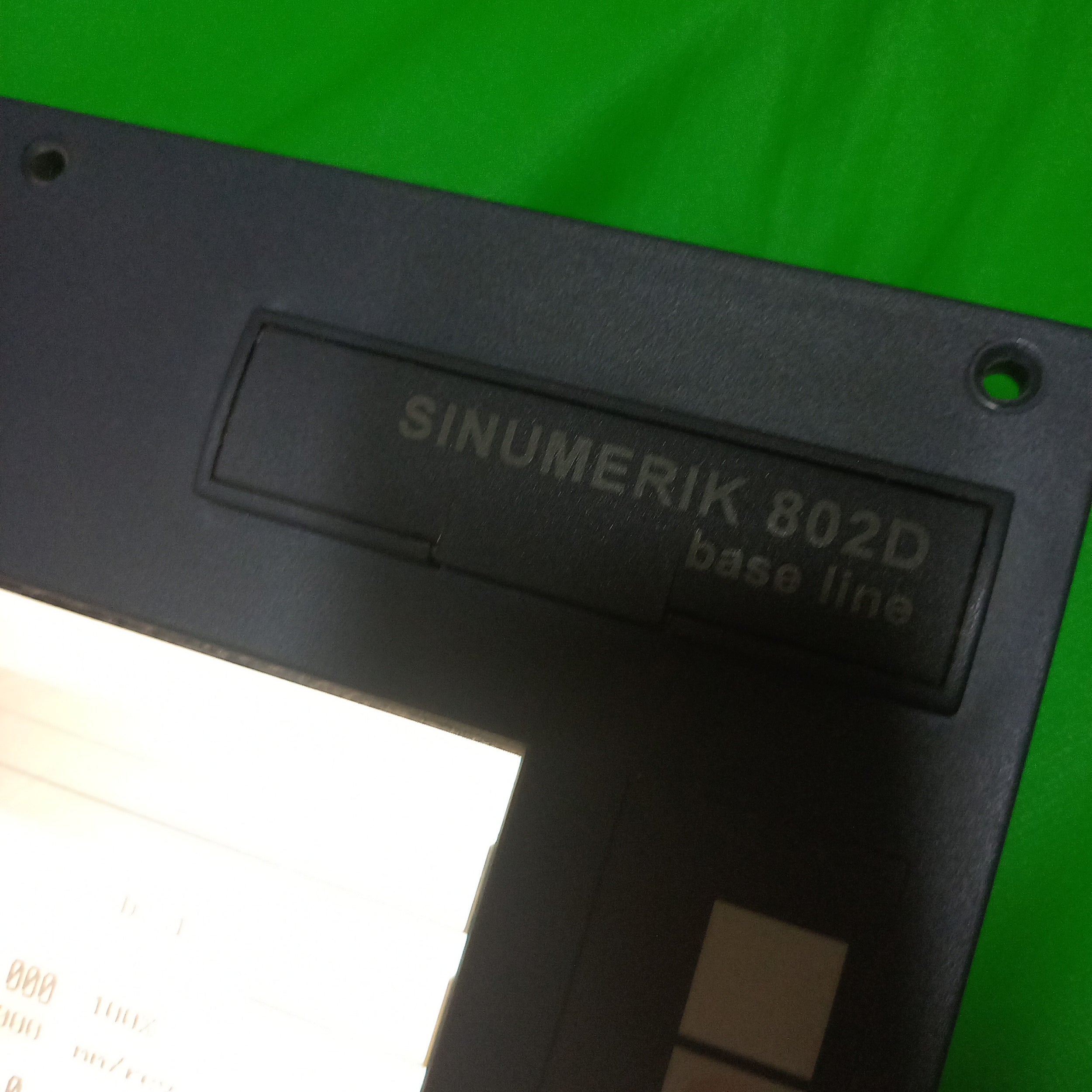 shows Testing Working of SINUMERIK 802 D base line_ PCU210.2_6FC5610-0BB10-0AA1