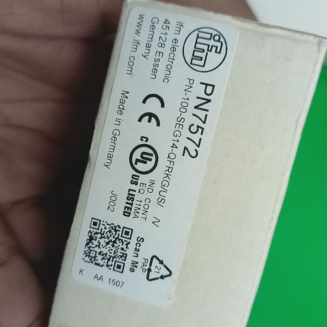 video showing box, features and box contents of Pressure sensor with display PN7572 PN-100-SEG14-QFRKG/US/ /V