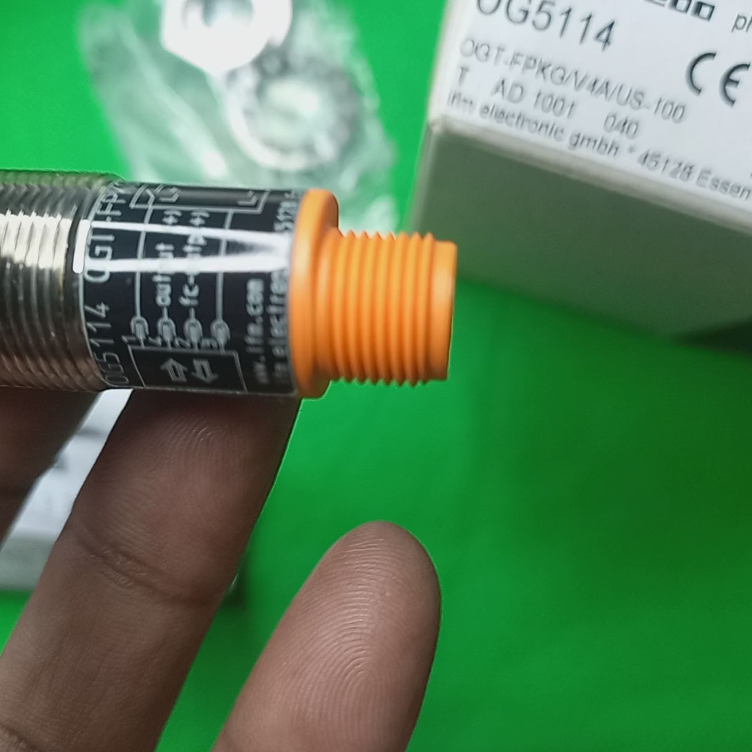 UNBOXING VIDEO featuring OG5114 Diffuse reflection sensor OGT-FPKG/V4A/US-100 | Infrared light
PNP | light-on/dark-on mode; (configurable)