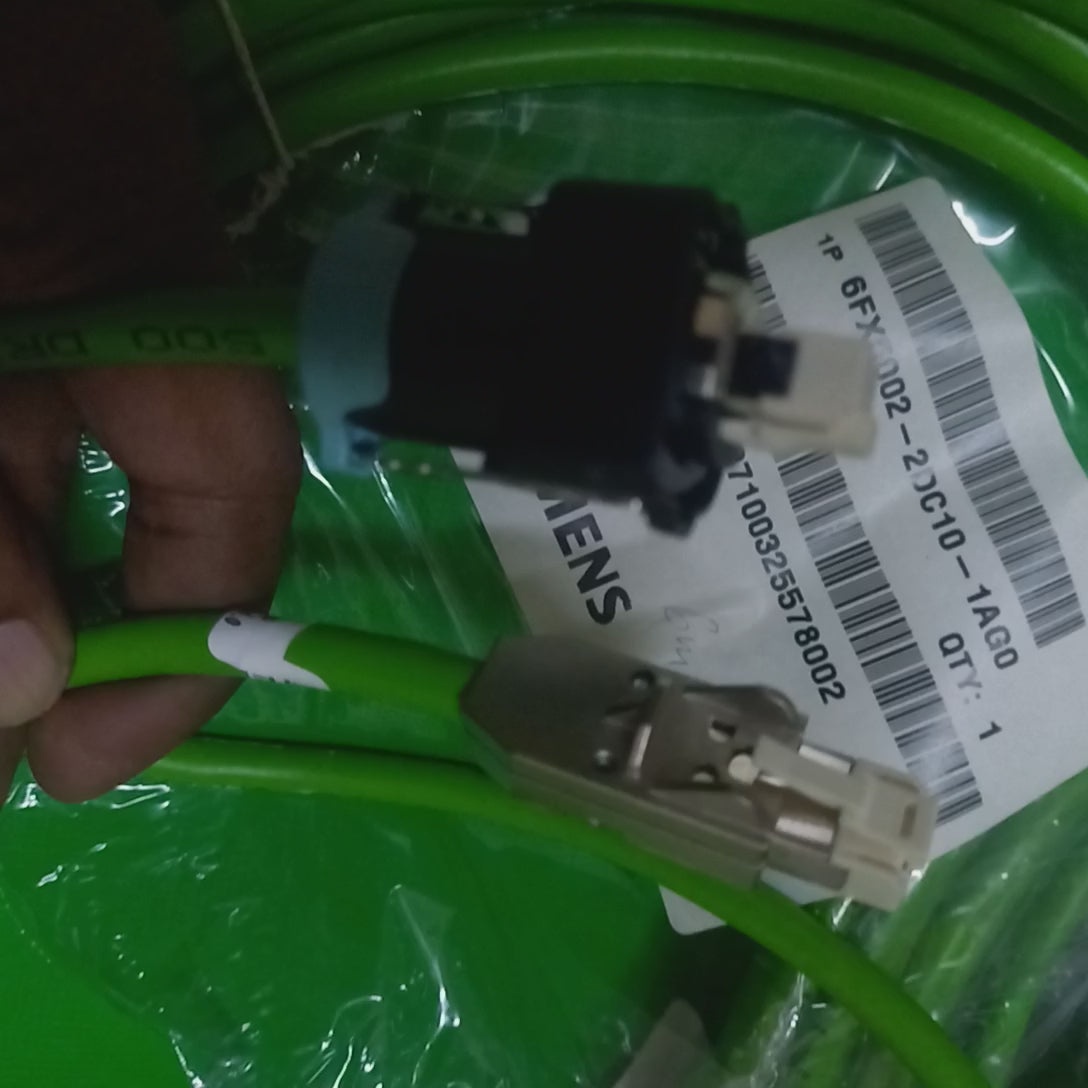 Unboxing video of Siemens -;6FX5002 2DC10 1AG0;SIGNAL CABLE PRE-ASSEMBLED TYPE: 6FX 5002-2DC10 (SINAMICS DRIVE-CLIQ) PLUG IP20/IP67, WITH 24 V MOTION-CONNECT 500 LENGTH (M)=6meters
