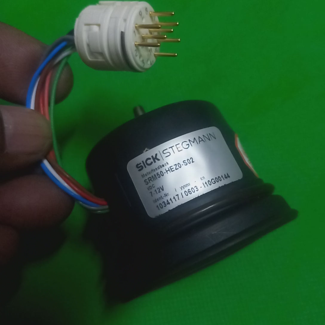 video shows connector, specification connector , Sick Stegmann SRM50-HEZ0-S02, 1034117
