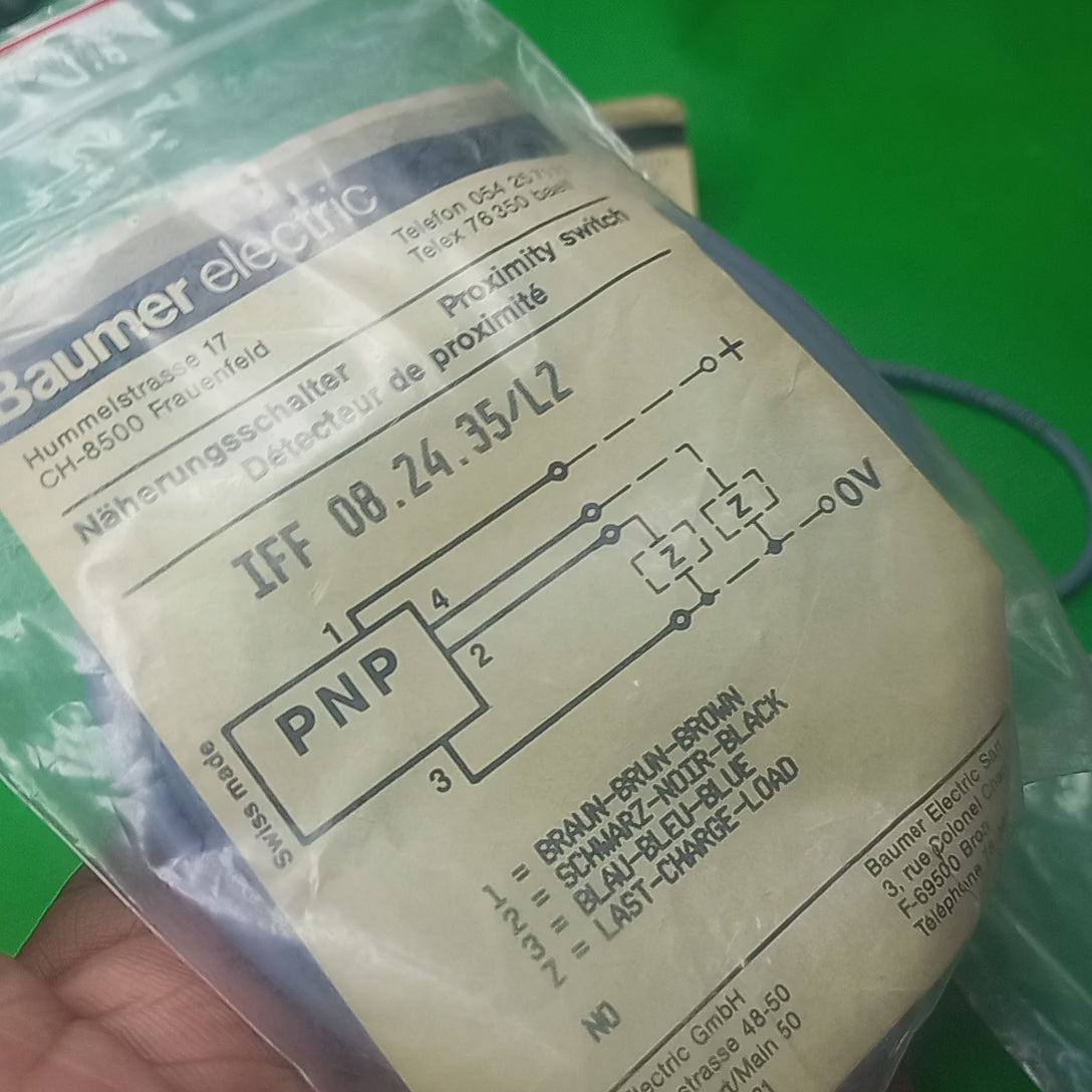 Video of specification sticker on Baumer IFF 08.24.35/L2