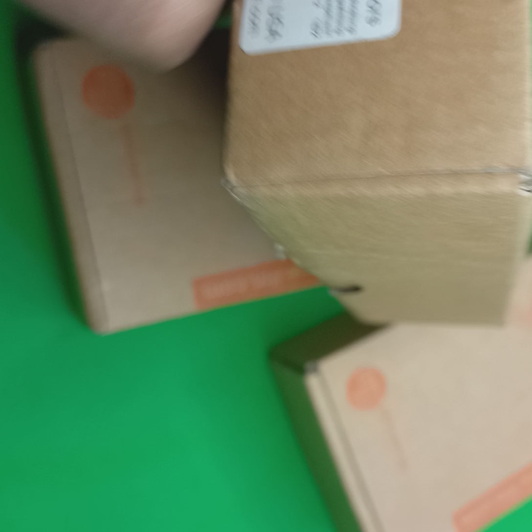 IFM TR2432  unboxing video shows box contents, conectors, specificaitons